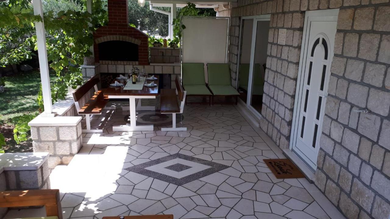 Villa Silvija 米利尼 外观 照片