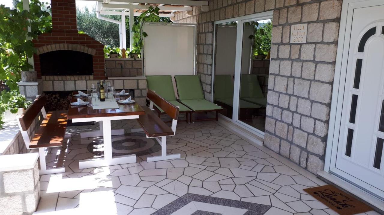 Villa Silvija 米利尼 外观 照片